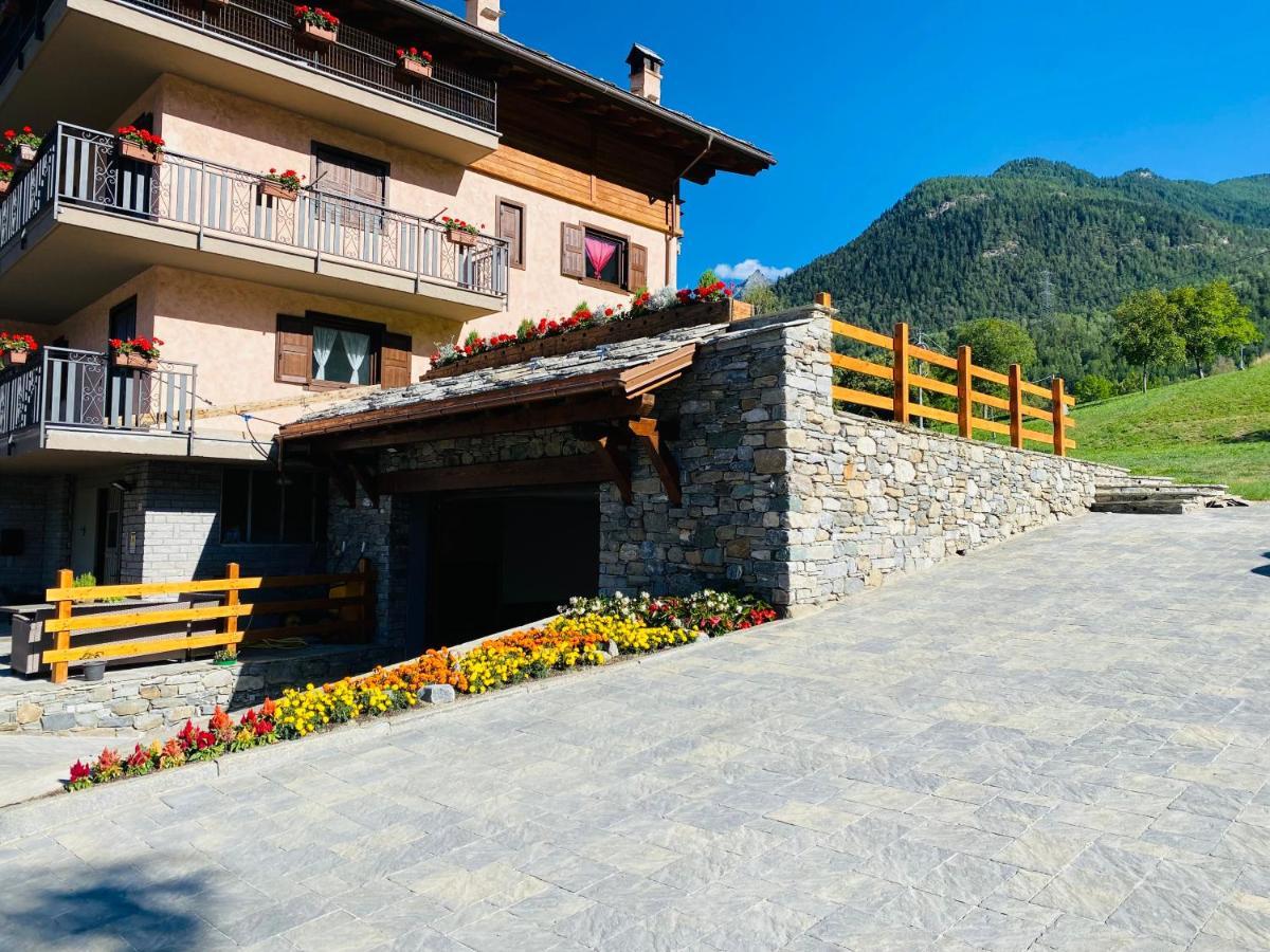 Le Cre Introd Exterior photo